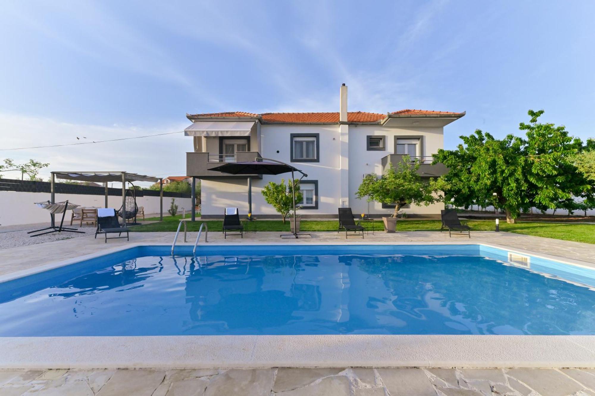 Apartment Amelie - With Pool And Sauna! Galovac  外观 照片