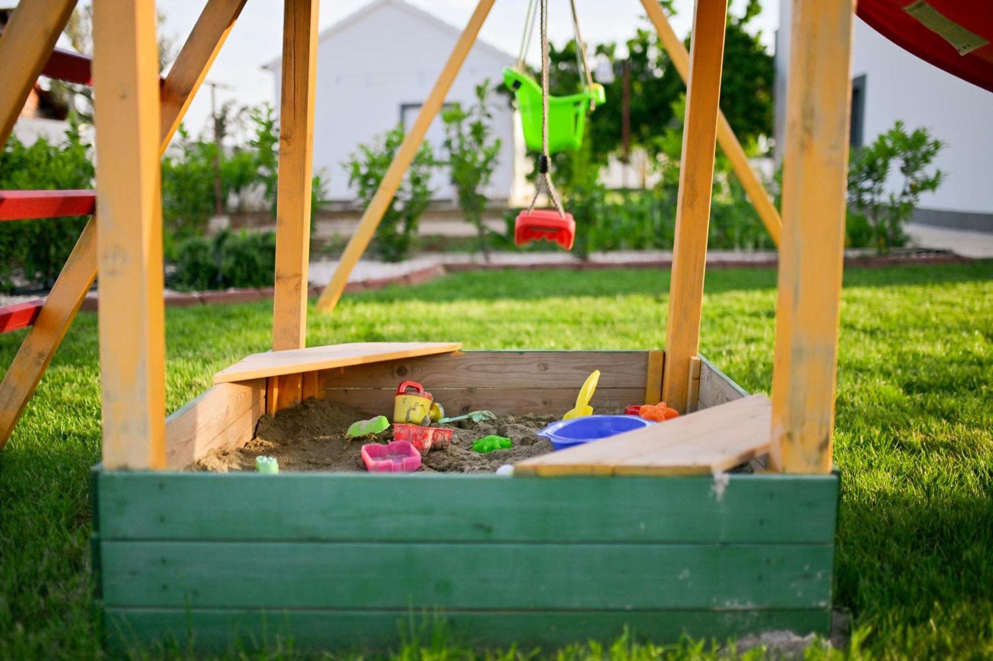 Apartment Amelie - With Pool And Sauna! Galovac  外观 照片