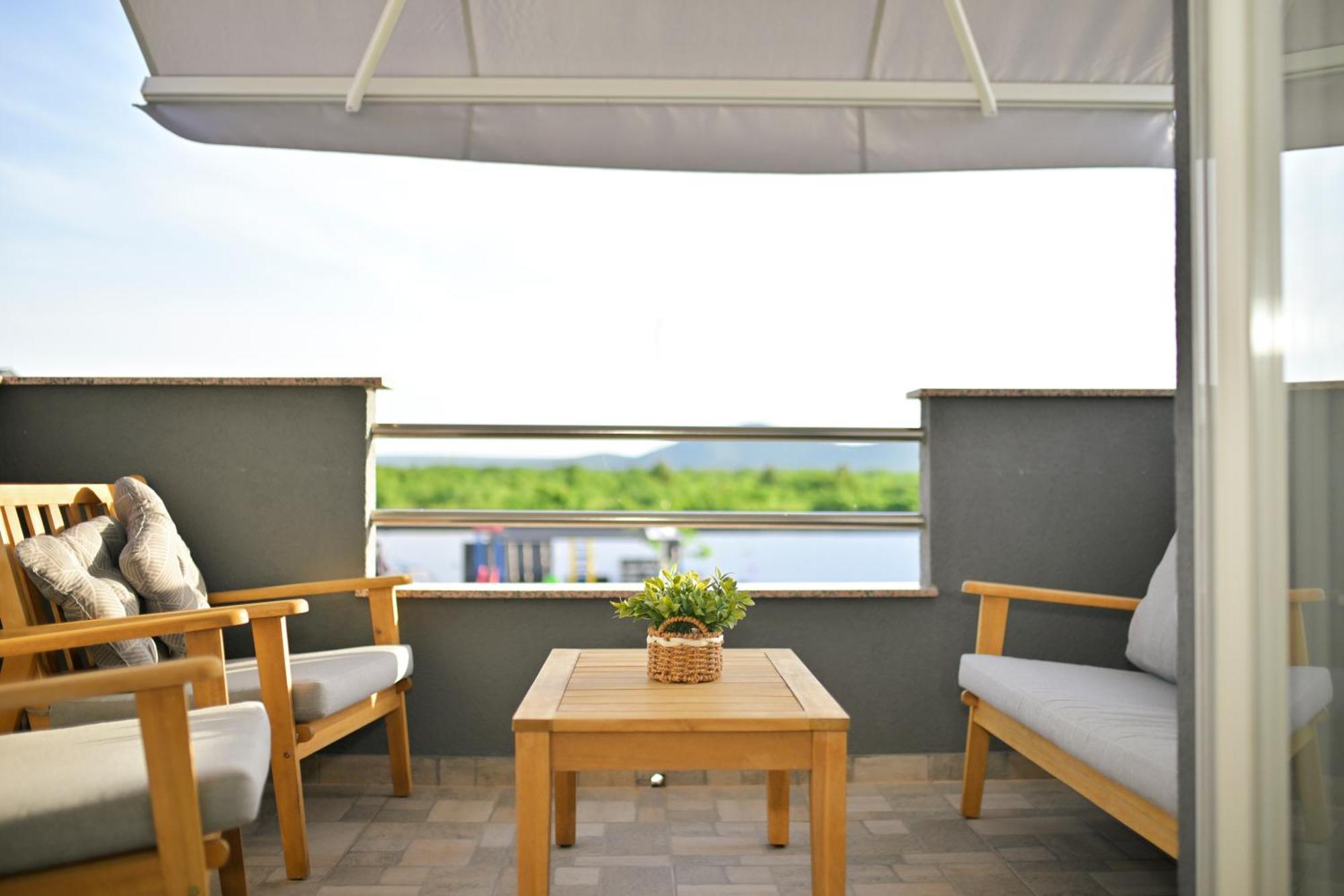 Apartment Amelie - With Pool And Sauna! Galovac  外观 照片